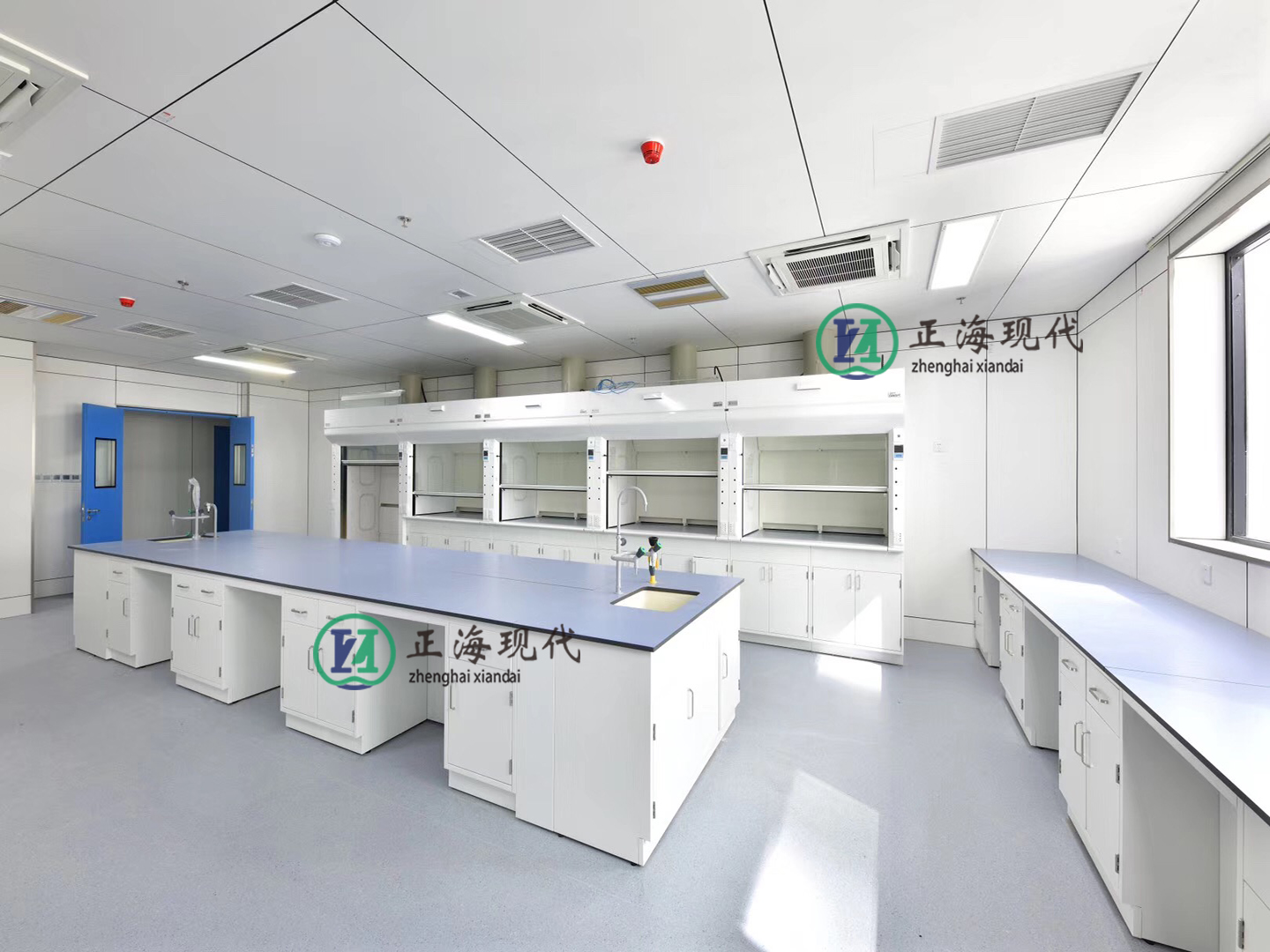 全鋼中央實(shí)驗(yàn)臺(tái)